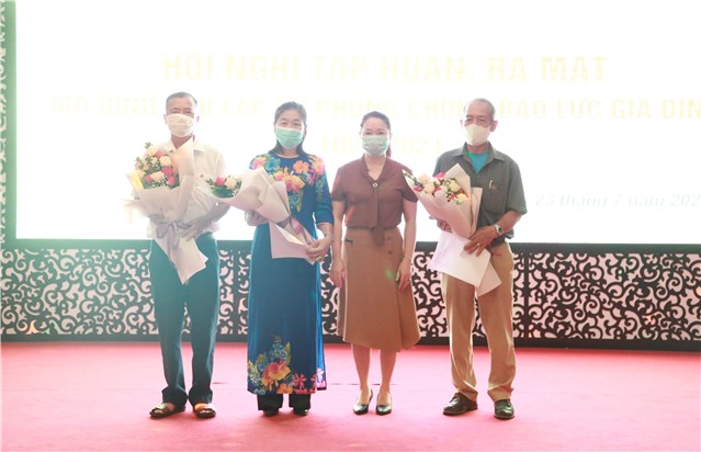 Tập huấn, ra mắt mô hình CLB phòng, chống bạo lực gia đình